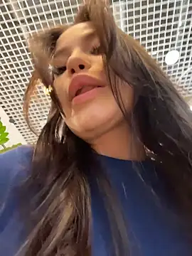 Chloe__Moon live sex cam