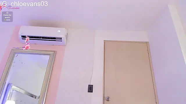 Chloe_evans__ live sex cam