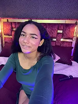 Tatianapink18's cam snapshot