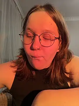 jullythefatty's cam snapshot