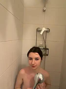 aiyorimidnight's cam snapshot