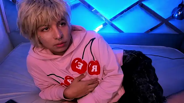 OliIverr22 live sex cam