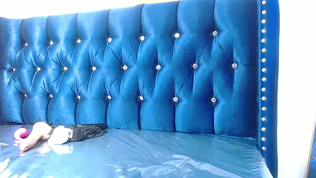 Lola_bunny_v's cam snapshot