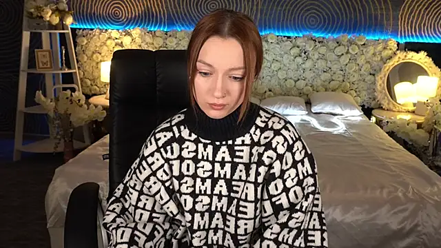 FoxyMayy's cam snapshot