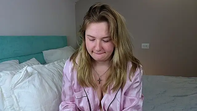 VladaHotxx's cam snapshot