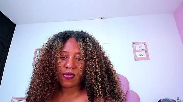 Ms_zozi_'s cam snapshot