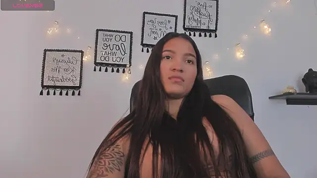 sara_os's cam snapshot