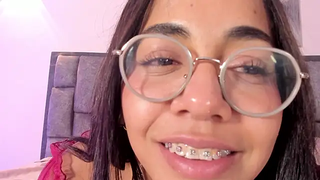 AdelaLust's cam snapshot