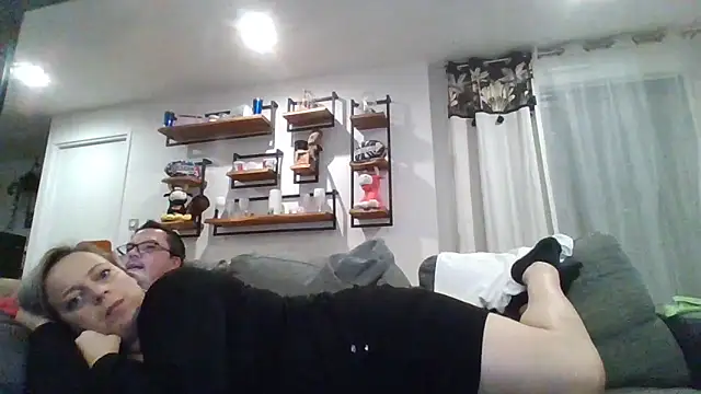 Miss-Chupagirly live sex cam