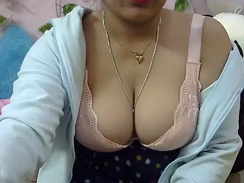 Bold_Pooja live sex cam