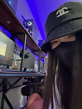 Lucky-cat88 live sex cam