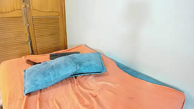 bella_sstone live sex cam