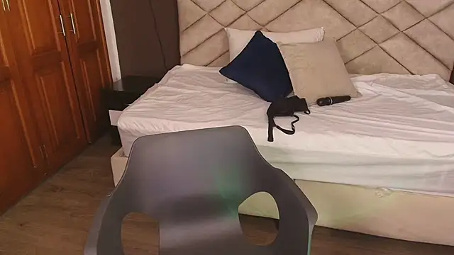 Raquel_jones's cam snapshot