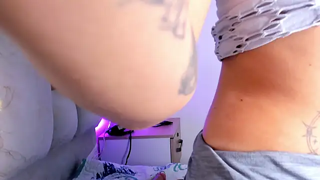 Lola_Blondie live sex cam