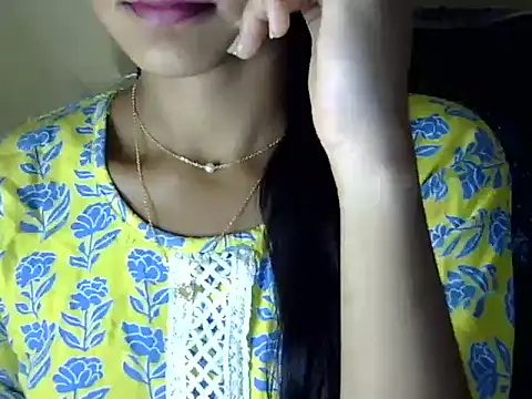 Khushi_v's cam snapshot