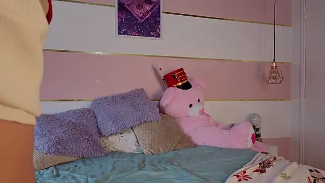 Charlotte__Miller's cam snapshot