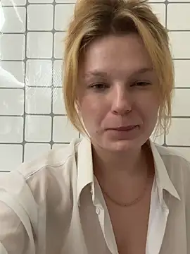 Wet___librarian's cam snapshot