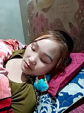 yula-bi live sex cam