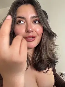 sukhakunis1 live sex cam