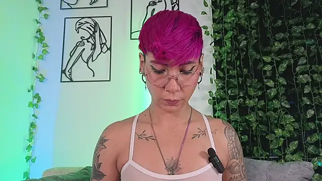 MiaMorgan_'s cam snapshot