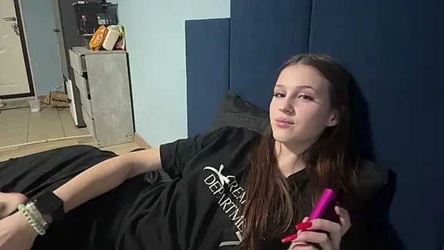 Cutedina's cam snapshot