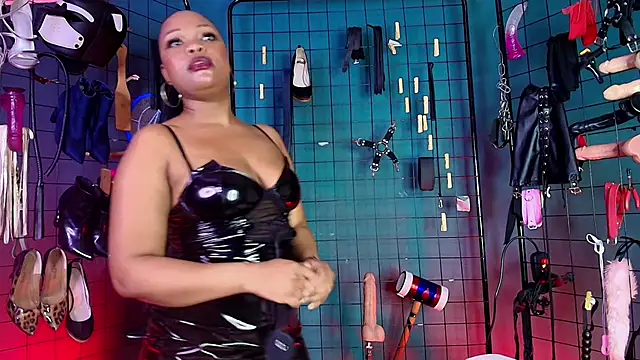 MrEbonybdsm live sex cam