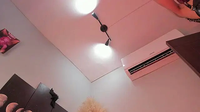 ALICEPOIXXXON live sex cam