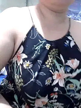 Yummykimkhae88's cam snapshot