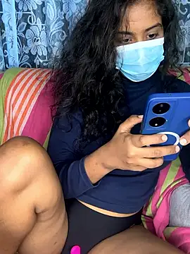 SukiyamaAsia's cam snapshot