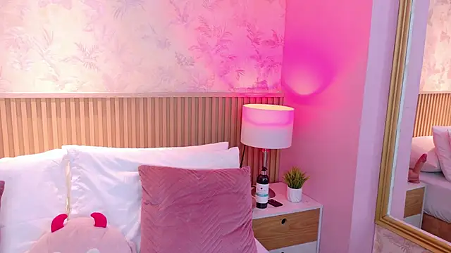 AdelineJhones's cam snapshot