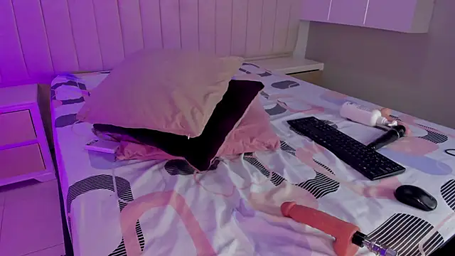 Littleolivia_'s cam snapshot