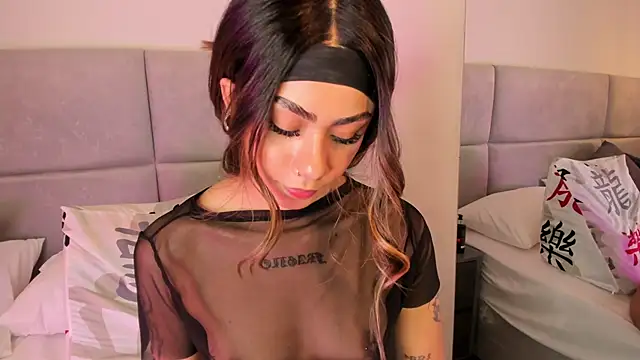 Lilith_Blaze_'s cam snapshot