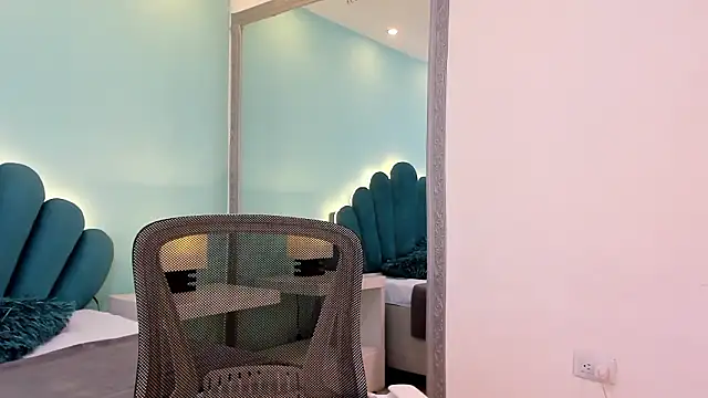 sharlott18's cam snapshot