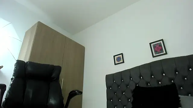 michellmorgans_'s cam snapshot