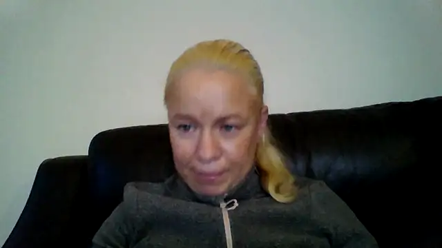 jennyblondeuk's cam snapshot