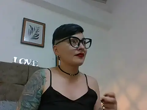 kat_paradise's cam snapshot