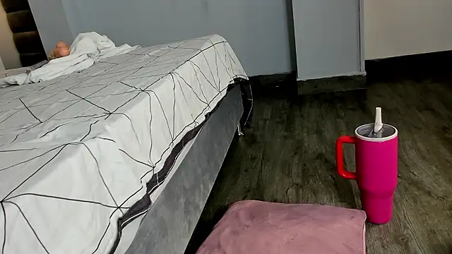 Madie__collins's cam snapshot