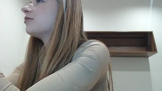 SweetBellaa_'s cam snapshot