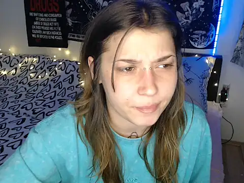 AlienforTwenty's cam snapshot