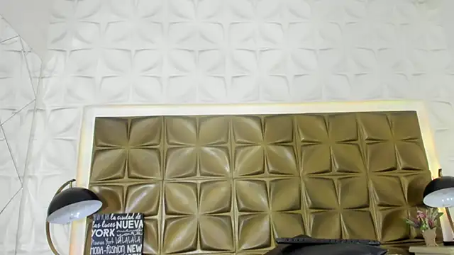 ChannelMoore's cam snapshot