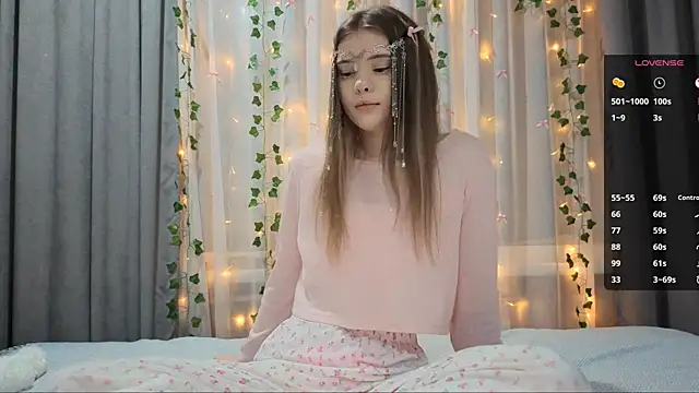 CarolinePepper live sex cam