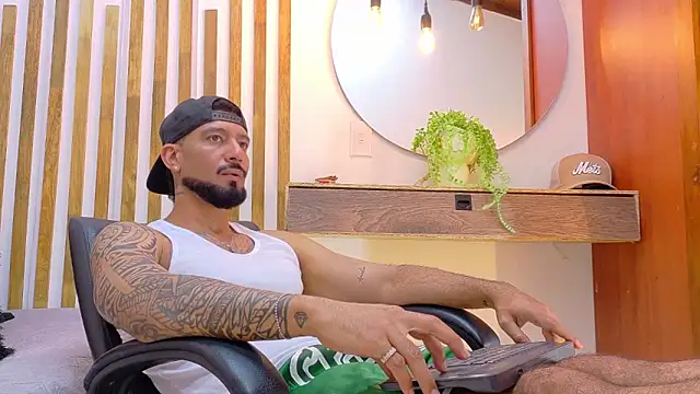 yorbymaxx live sex cam