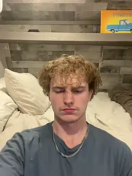 GravyTrain42 live sex cam