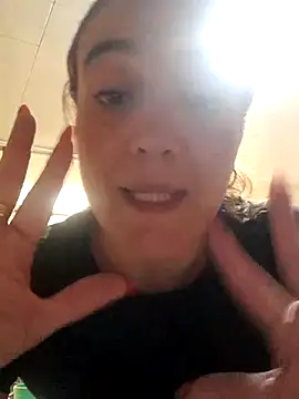 abril15-'s cam snapshot