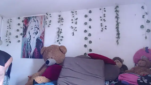 Samanta_milf84's cam snapshot