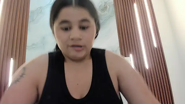 kendra_lovv's cam snapshot