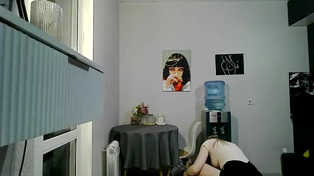 LunaPeony's cam snapshot