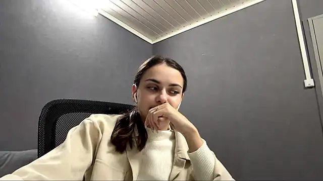 SarahHeadly's cam snapshot