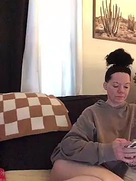 SidneyRaee live sex cam