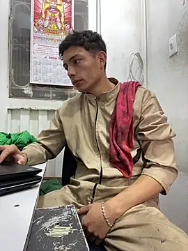 santiObrero live sex cam